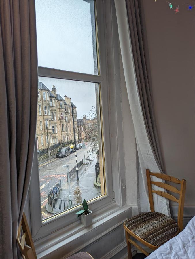 Huge Room In The City Edinburgh Exterior photo